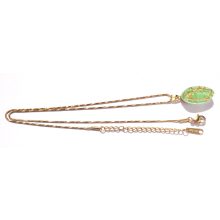 Gold net on the heart green