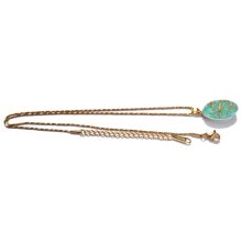Gold net on the heart green